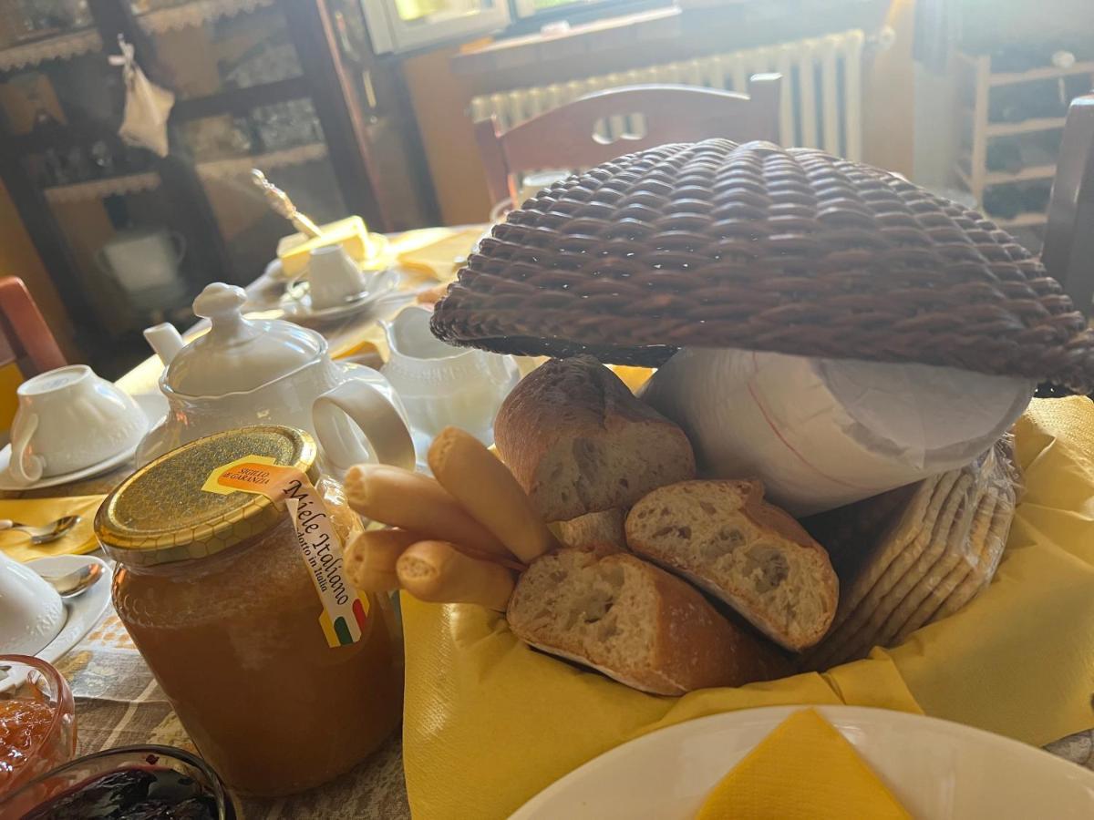 La Frasca Bed & Breakfast Coltaro Екстериор снимка