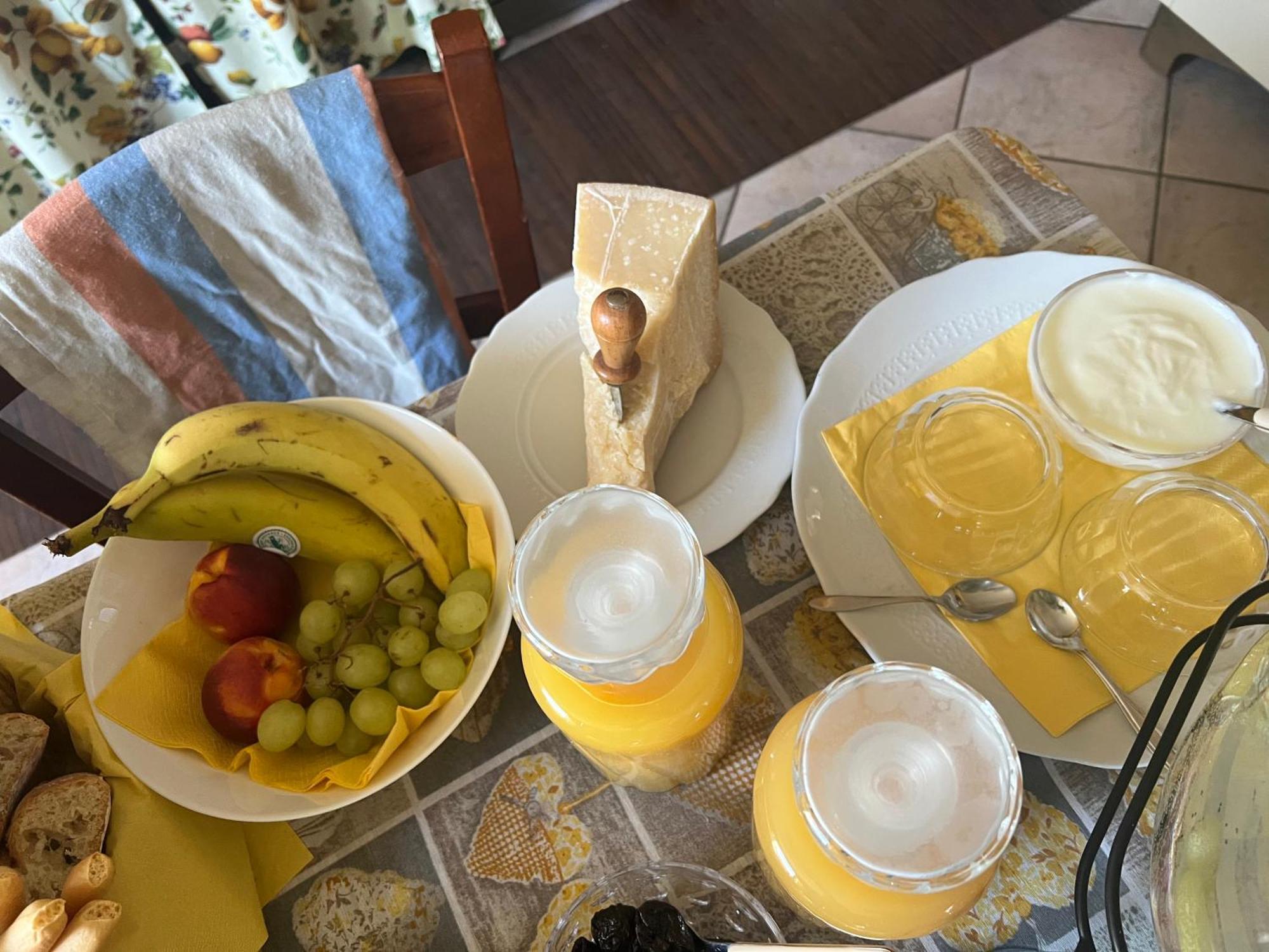 La Frasca Bed & Breakfast Coltaro Екстериор снимка