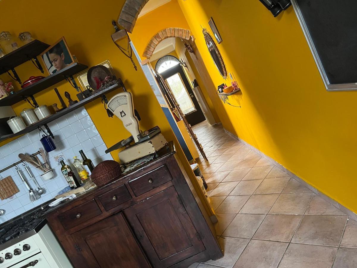 La Frasca Bed & Breakfast Coltaro Екстериор снимка